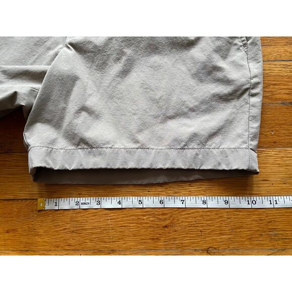 VINEYARD VINES Performance 5" On-The-Go Shorts Mens sz 31 - Picture 11 of 11